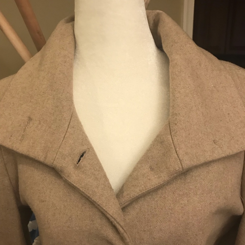 Winter coat. - Picture 4 of 6